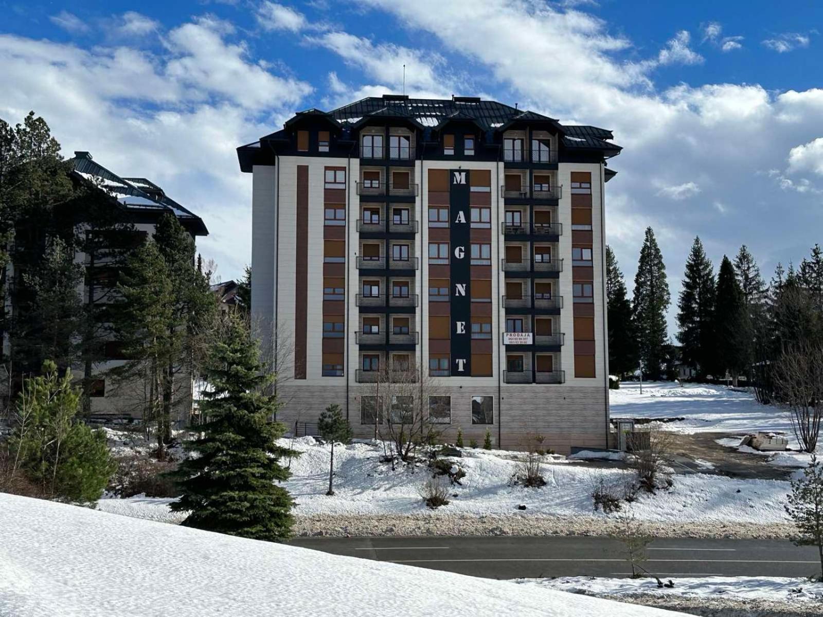 Velika Recepcija Cc Magnet Aparthotel Zlatibor Exterior photo